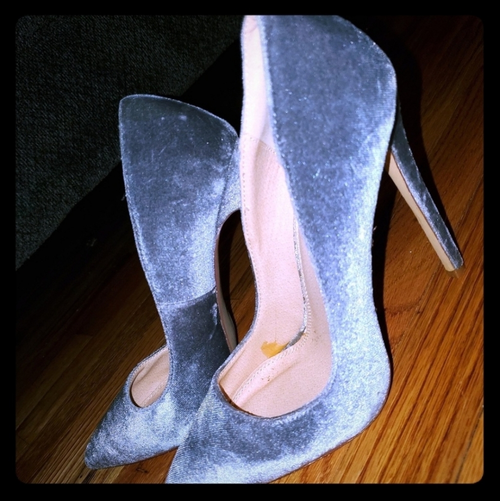 Liliana Pixie Point Velvet Heels